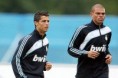 /album/galeria-de-fotos/jogadores-do-real-madrid-recebem-carros-para-esta-temporada-jpg/